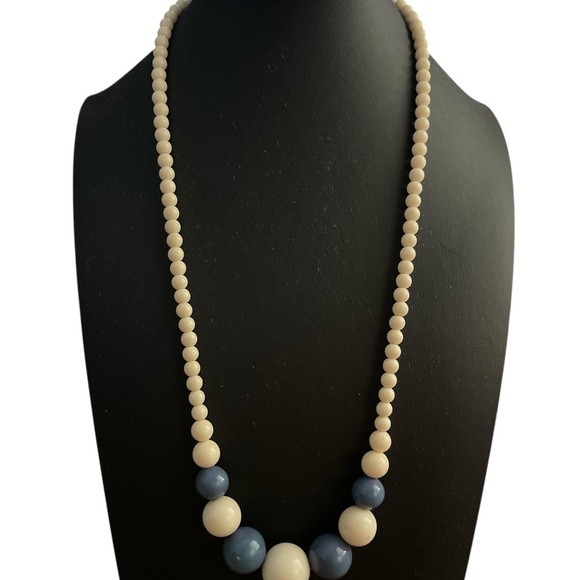 Jewelry - Vintage 80’s Cream & Blue Beaded Necklace